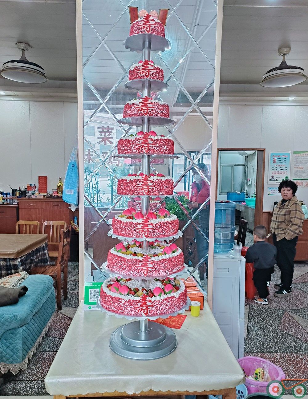 生日蛋糕 多层祝寿款 巧克力颗粒边围  带夹心 单层生日蛋糕 高品质蛋糕